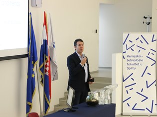 IMG_5889.JPG