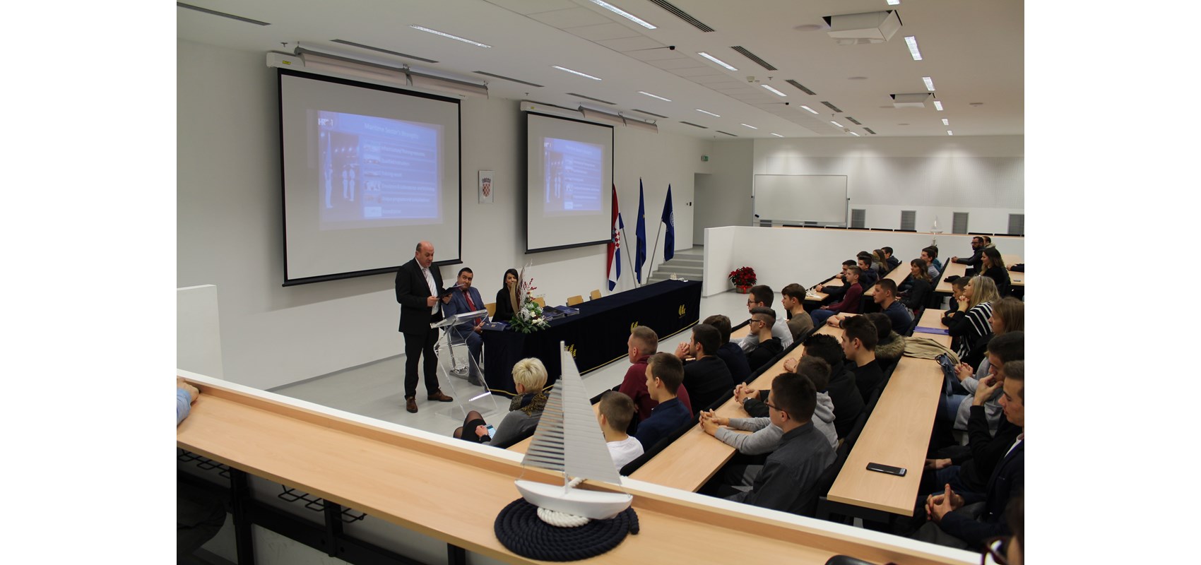 Svečana dodjela stipendija Ministarstva mora, prometa i infrastrukture za studente i učenike u pomorstvu