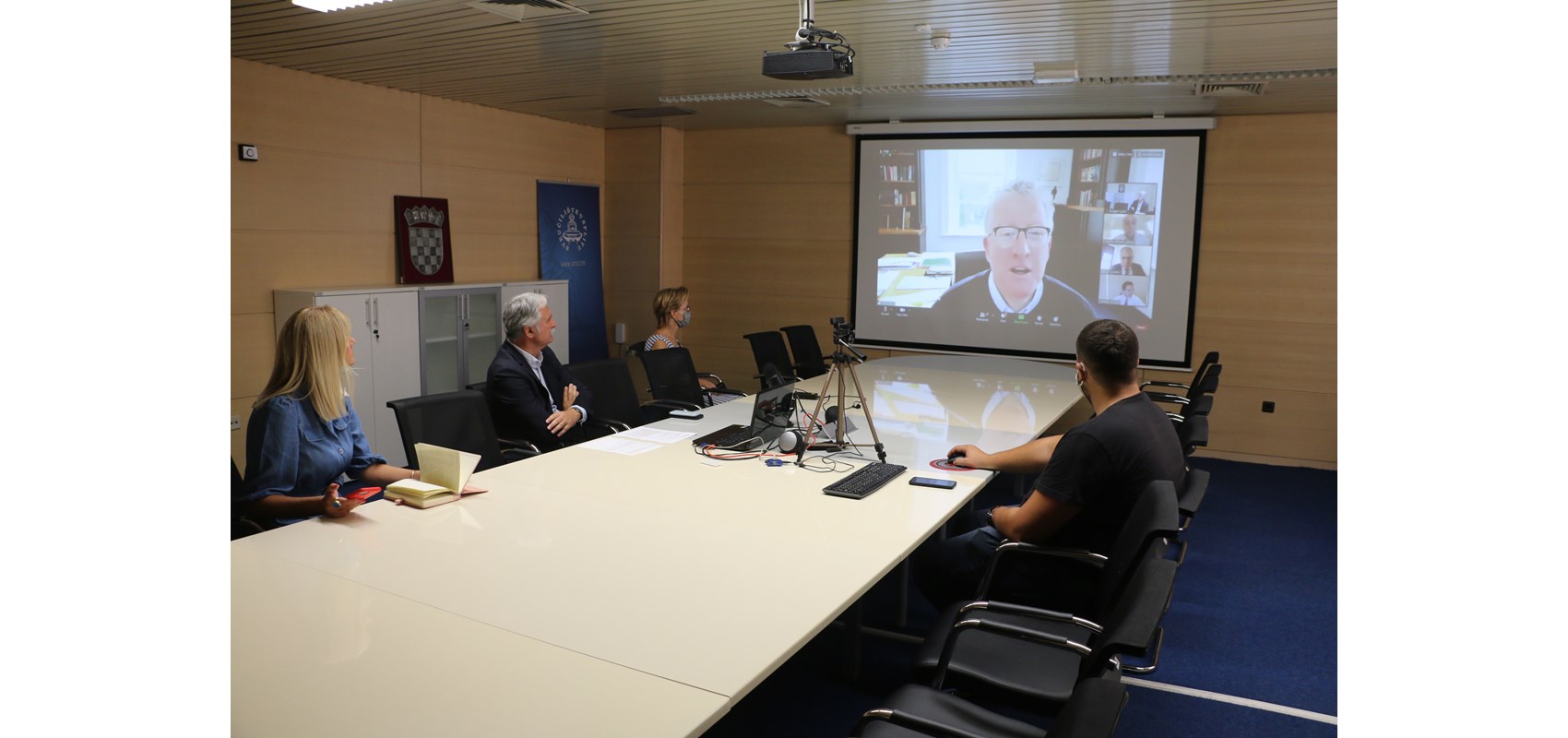 Rektor Ljutić sudjelovao na okruglom stolu Udruženja europskih sveučilišta - European University Association (EUA)