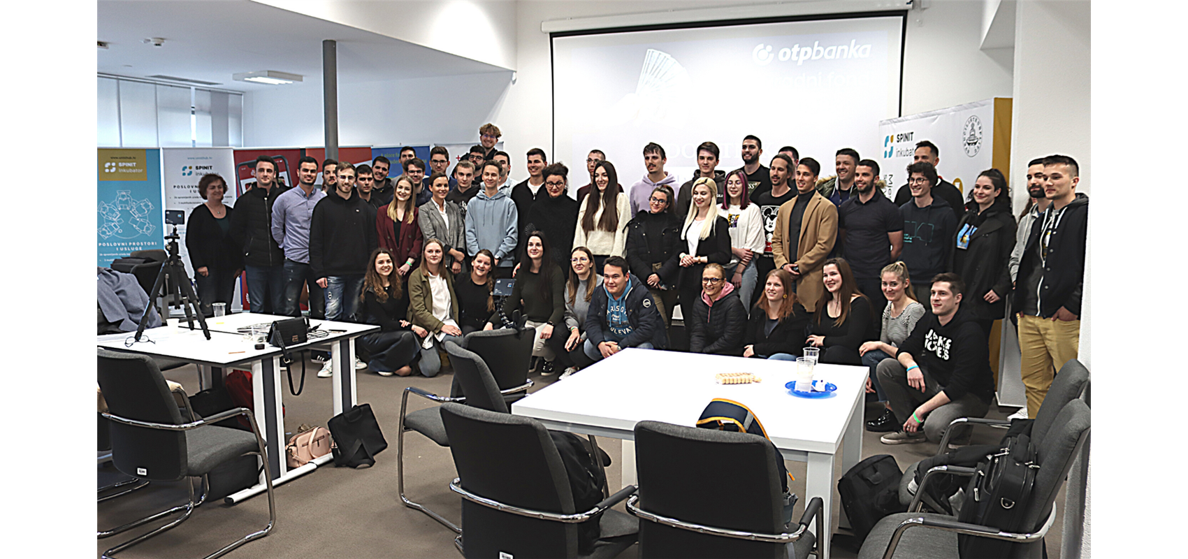 Hack4Split 2022 completed: a handful of talents and good ideas came to the fore