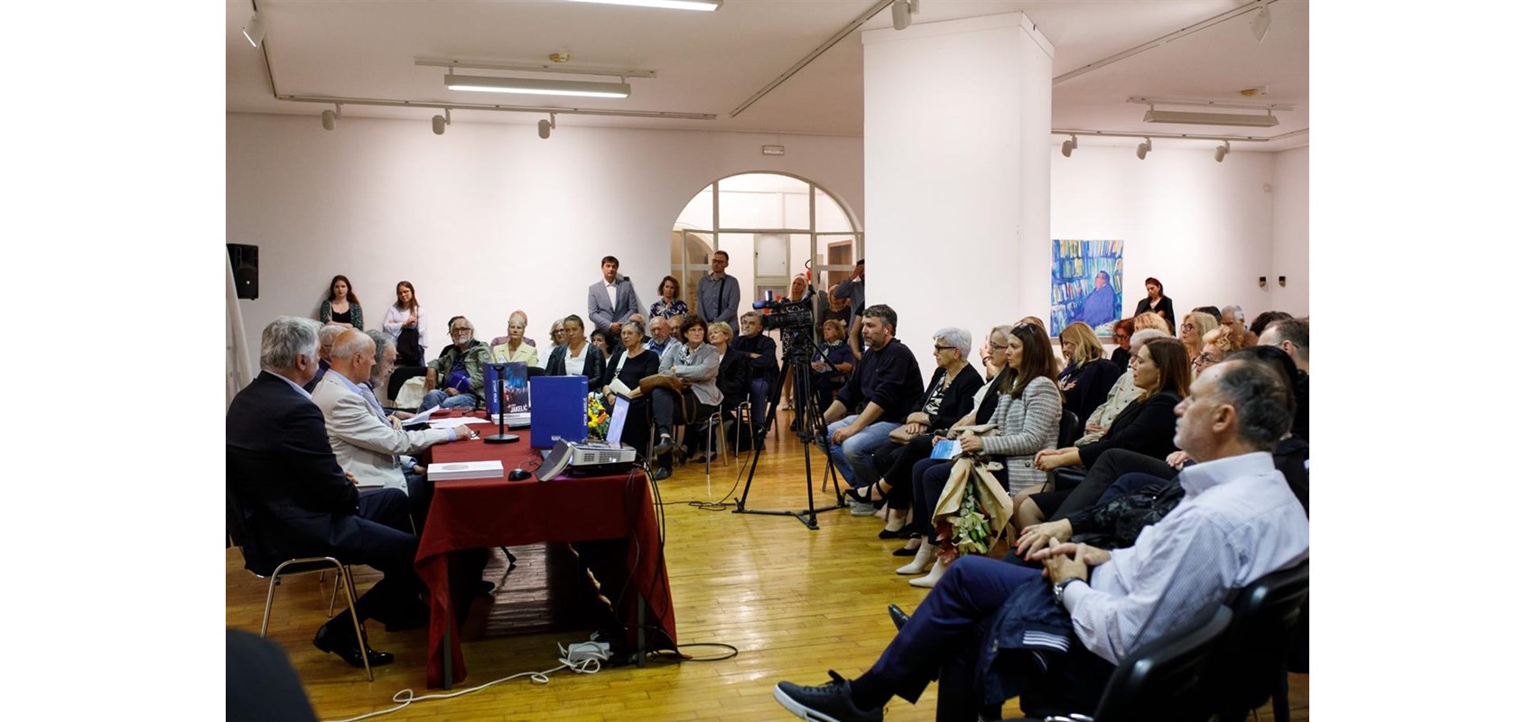 Predstavljena monografija uvaženog profesora, slikara i grafičara Petra Jakelića: 
