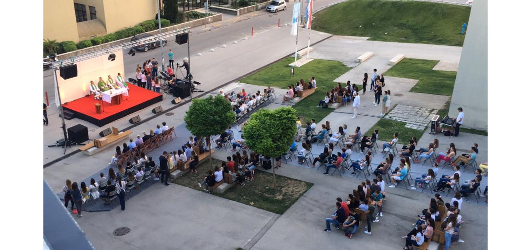 Nightfever 2017. ispred Studentskog doma na Kampusu