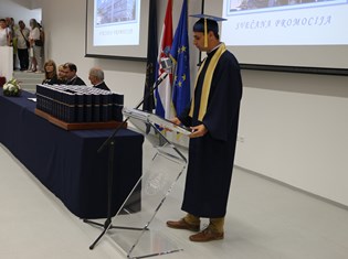 IMG_2557_1.jpg