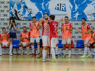 unisport_hr_futsal_m-1.jpeg