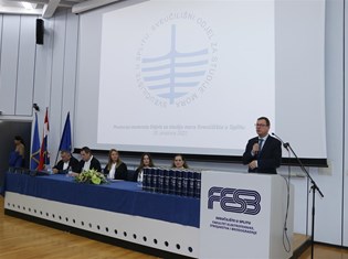 IMG_9739.JPG