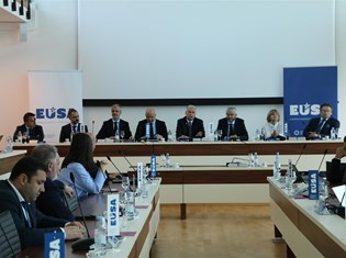 EUSA2.JPG