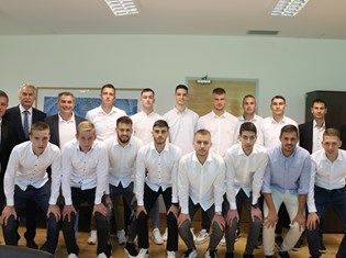 FISU3.JPG