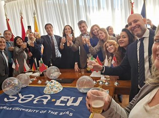 hbdseaeu3.jpeg