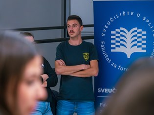 IMGL7212.jpg