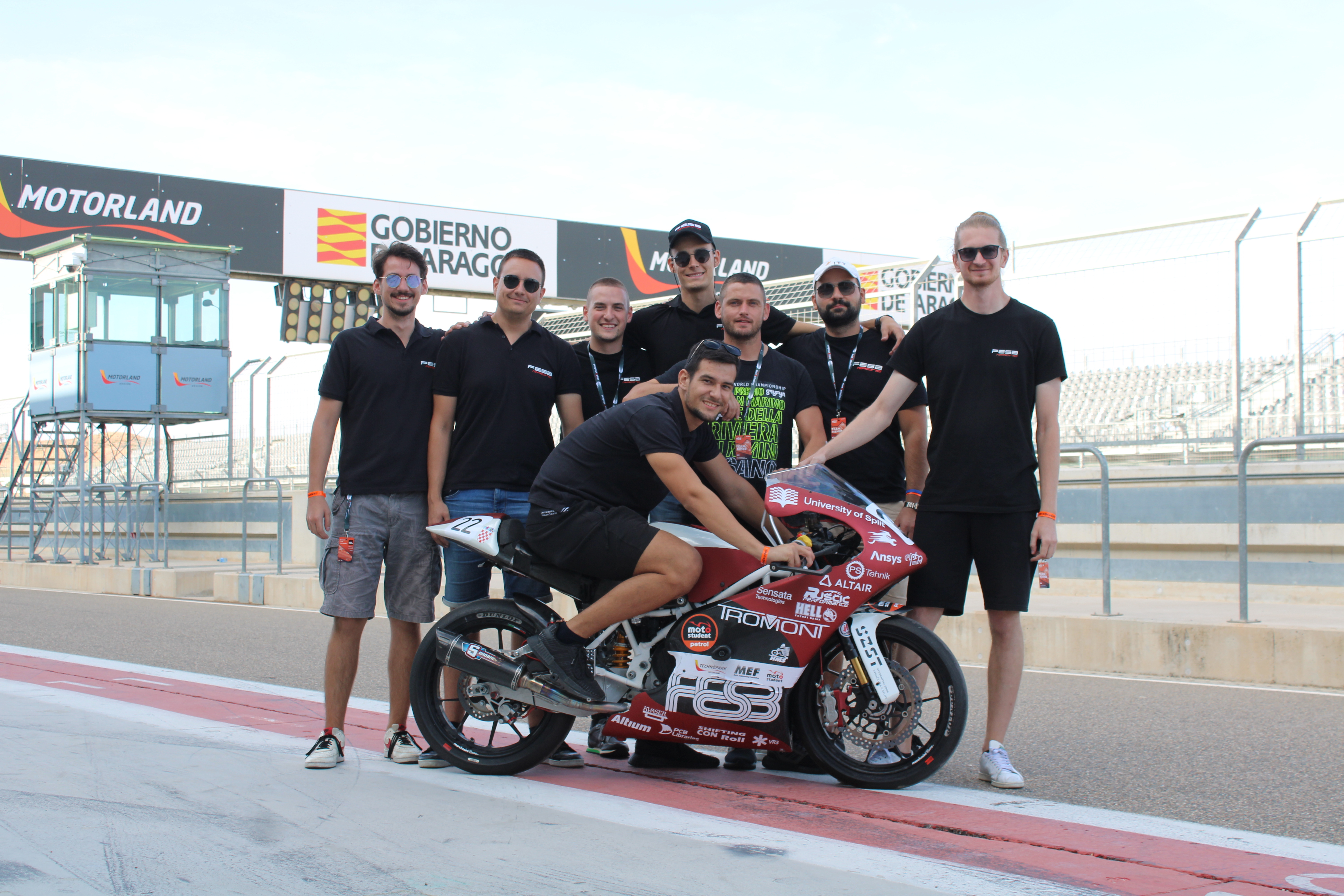 Sveučilište u Splitu - FESB Racing Team svojim motociklom ravnopravan ...