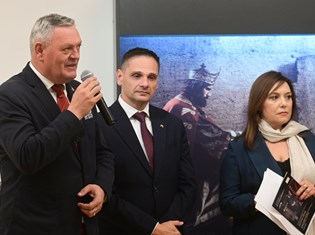 izlozba_tomislav13-061125.jpg