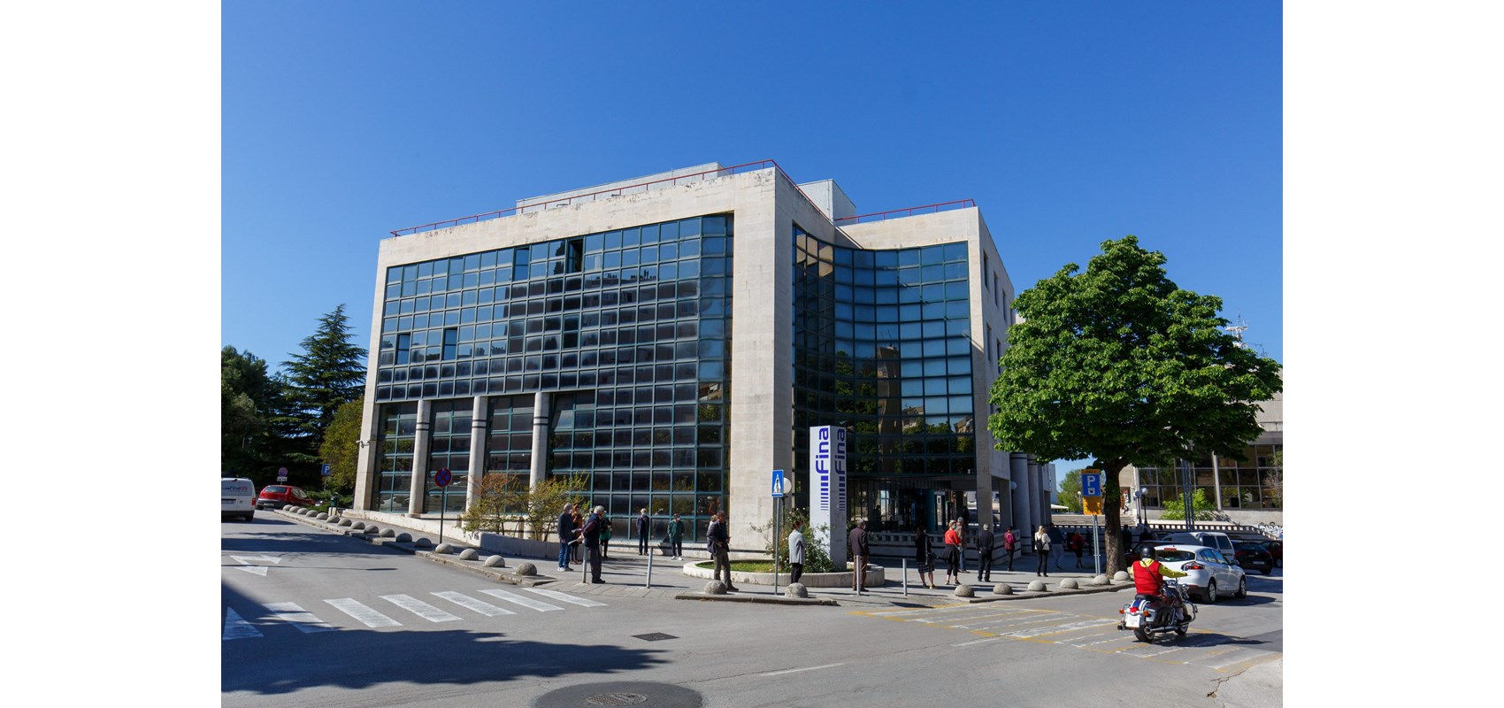 Studenti PMF-a i FESB-a, prijavite se: Fina nudi stipendiju od 398 eura i siguran posao nakon studija