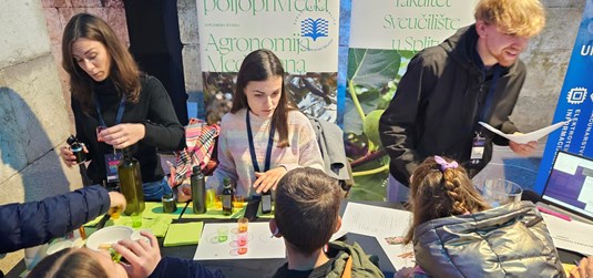 Agromediteranski fakultet sudjelovao u manifestaciji Science Comes to Town u Dioklecijanovim podrumima